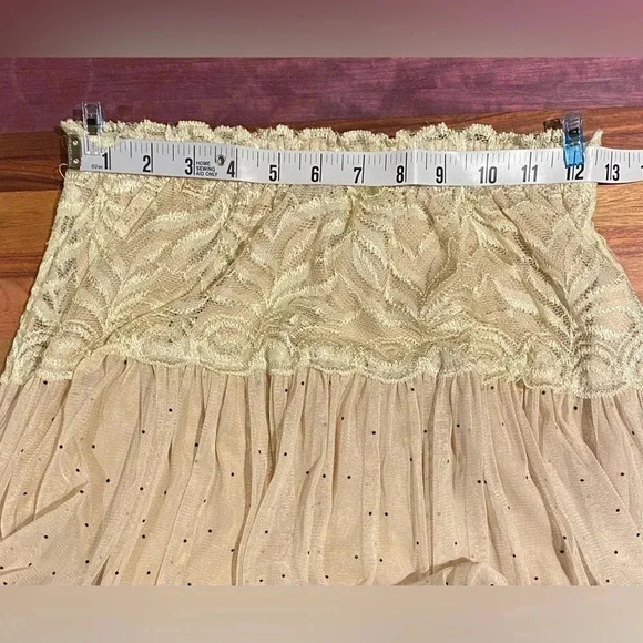 Knit skirt with lace overlay - Picture 7 of 8